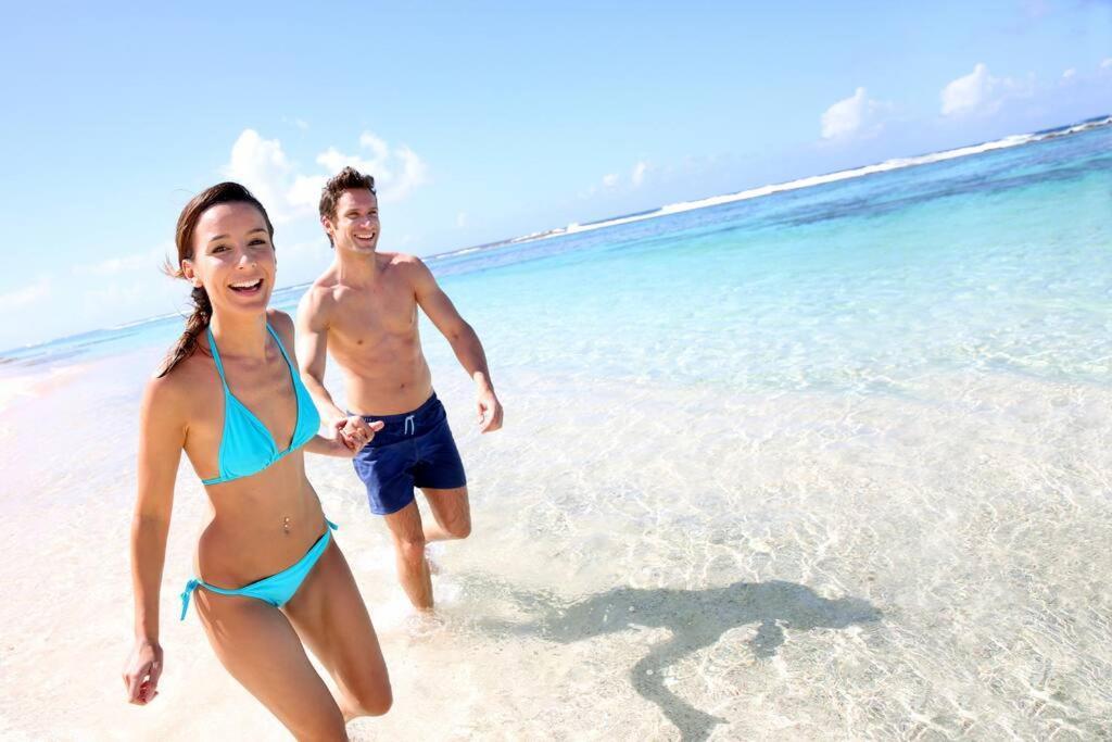 One Bedroom Apt 30 Steps From Prime Beach Generator Parking Included ซานฮวน ภายนอก รูปภาพ
